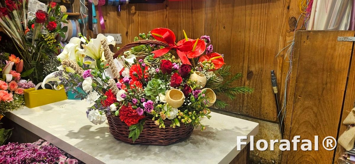 Sweetheart Box Bouquet
